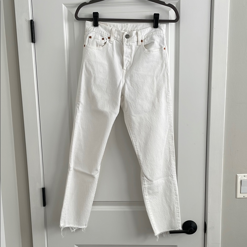 Levi’s Ribcage Cropped Jeans